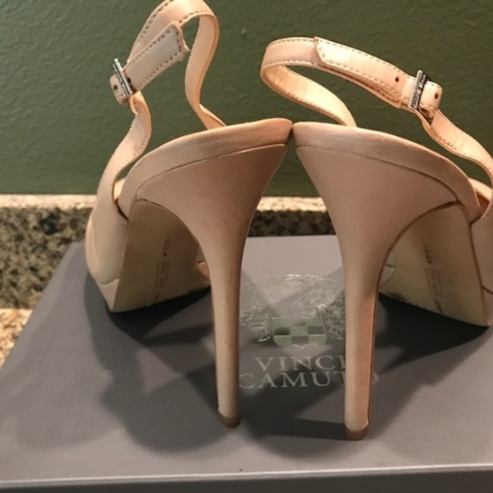 Heels - Picture 5 of 6